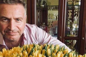 Агутін поділився сімейними знімками