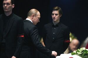 Путин простился с Табаковым