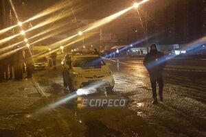 При попытке задержания в ночь на 15 марта прохожий выхватил из кармана гранату, привел ее в действие и бросил под ноги патрульным