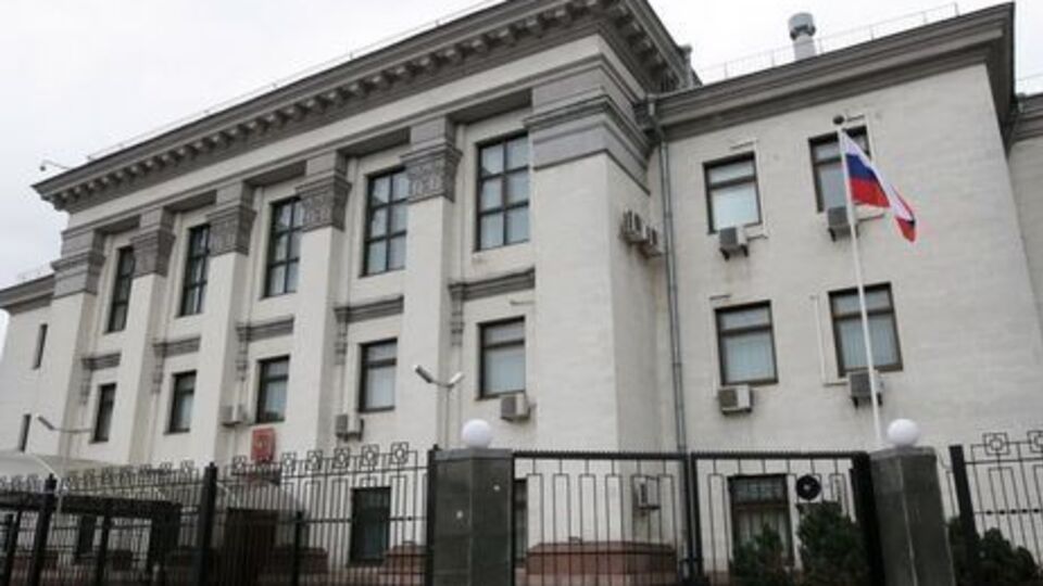 Посольство Росії в Україні: Уся відповідальність за порушення прав російських громадян ляже на українську сторону
