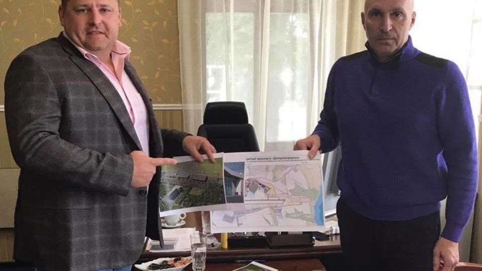 Філатов (ліворуч) і Ярославський: Тривають інтенсивні переговори та оформлення документів