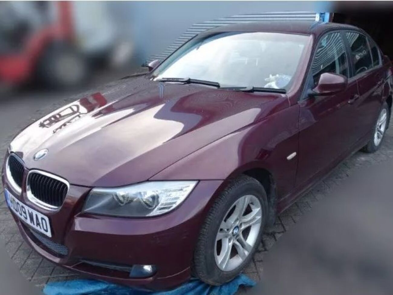 Полицейские пытаются найти очевидцев передвижения машины Скрипаля