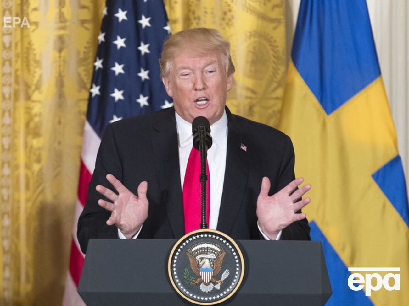 Трамп:&nbsp;Расследование Мюллера не должно было никогда начинаться