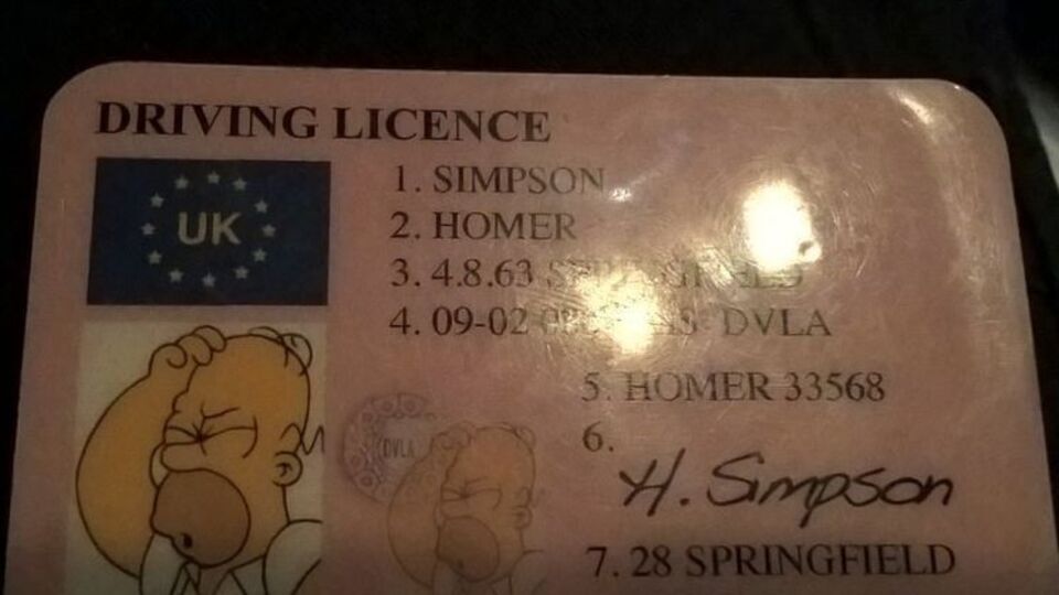 У водителя с ненастоящими правами изъяли авто