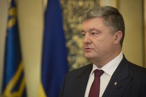 Порошенко: Это в целом был политический фарс
