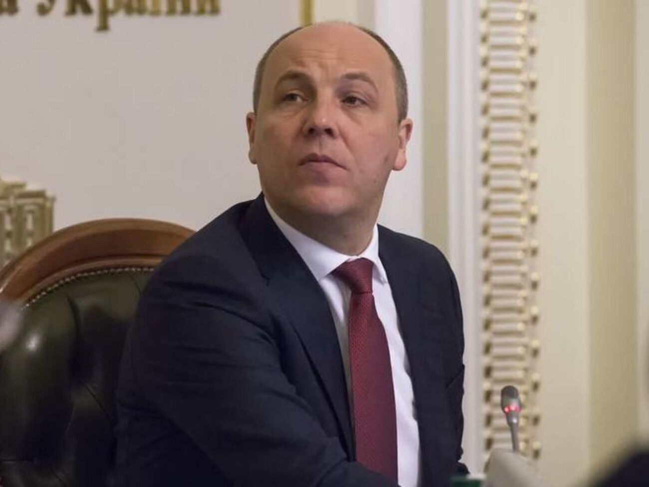 Парубий подчеркнул, что выборы президента РФ специально провели 18 марта