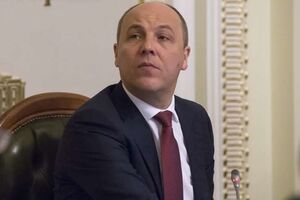 Парубий подчеркнул, что выборы президента РФ специально провели 18 марта