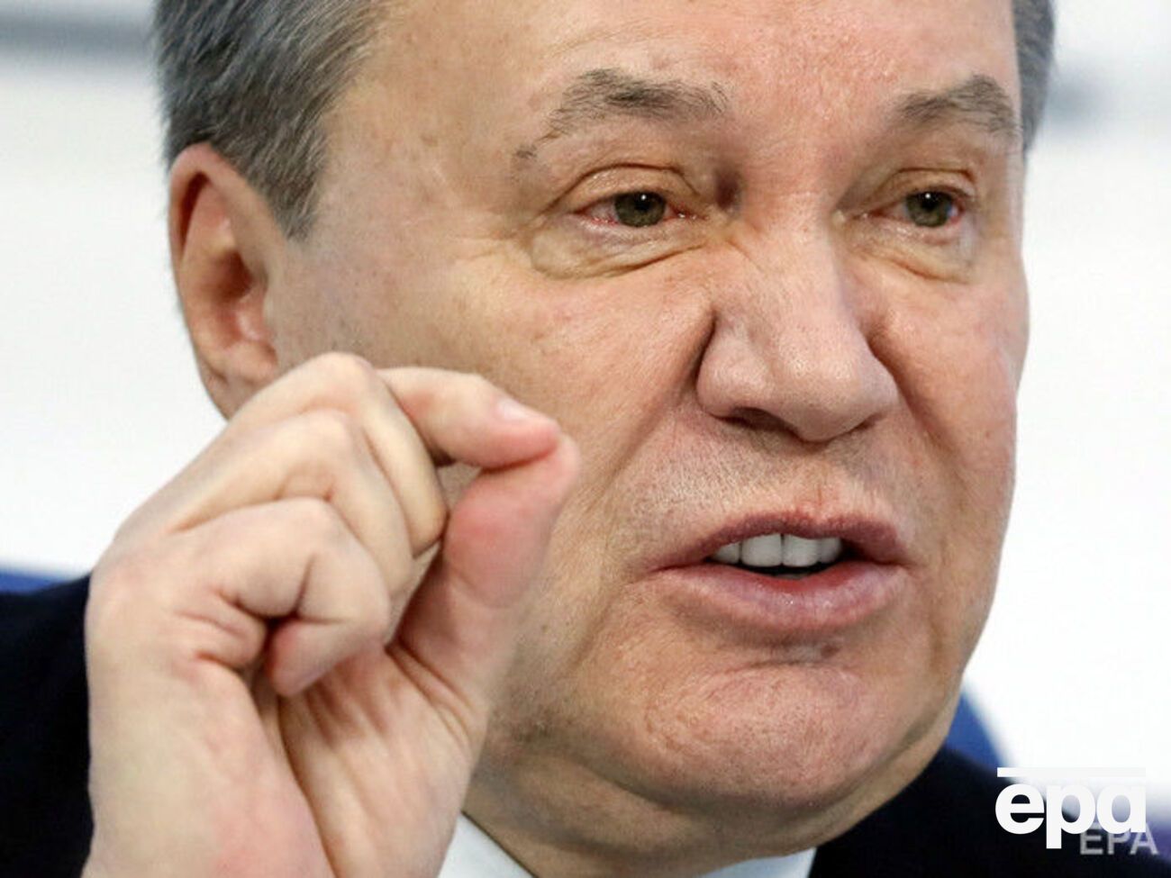 Янукович: Украинцам становится жить все тяжелее