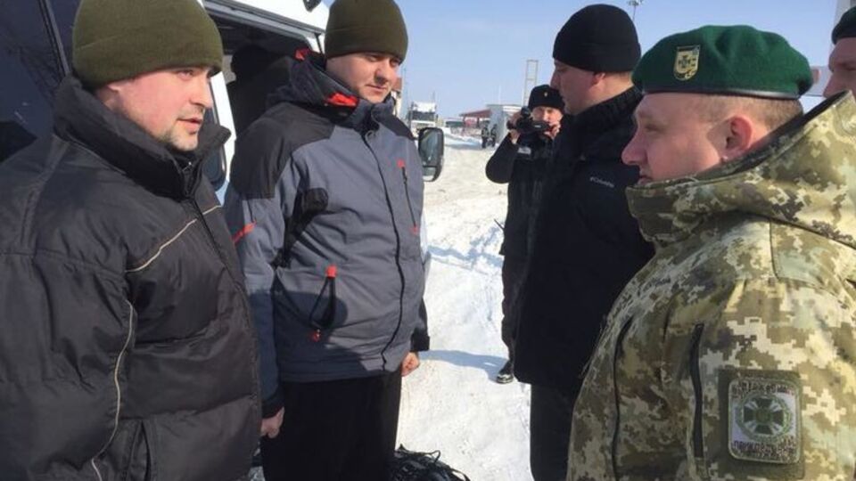 Сьогодні двох українських прикордонників обміняли на їхніх російських колег