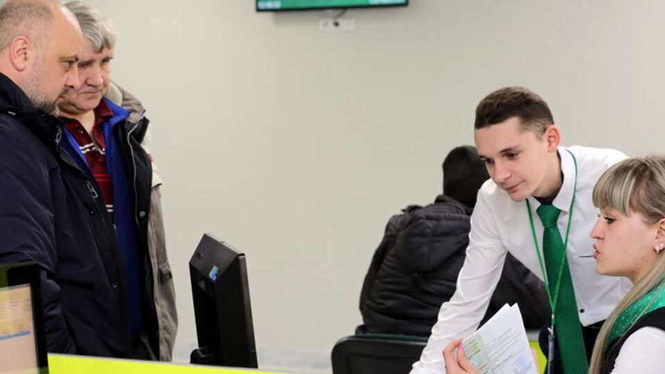 Для иностранцев появилась возможность сдавать ПДД на английском