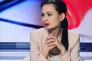 Анне Бикова: Так їм просто начхати, адже вони почуваються в повній безпеці і роблять це абсолютно відкрито