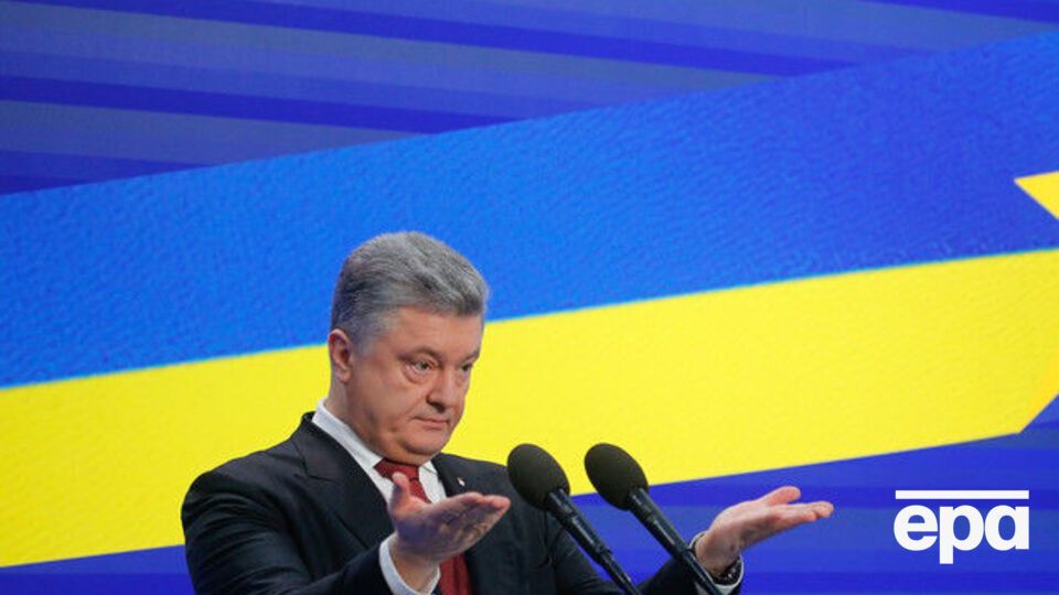Порошенко прокомментировал продление санкций