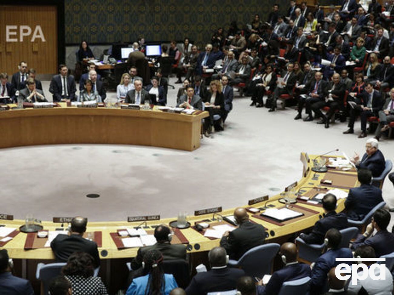 Совбез ООН должен был заслушать&nbsp;доклад верховного комиссара&nbsp;ООН по&nbsp;правам человека Зейд Раад аль-Хуссейна о ситуации в Сирии