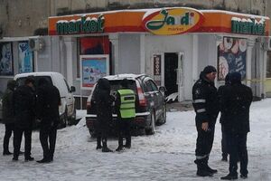 На місці події працює поліція