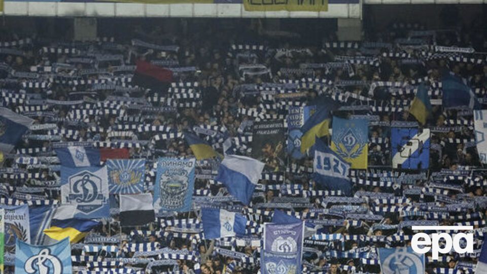 Фани "Динамо" вимагають заборонити символіку терористів на стадіонах