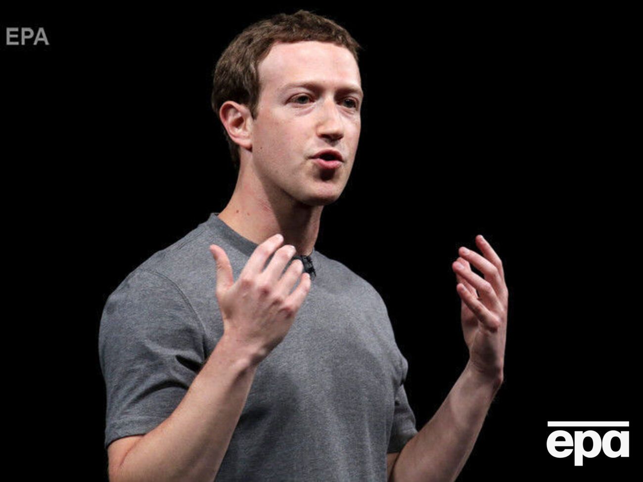 Цукерберг потерял миллиарды из-за падения акций Facebook