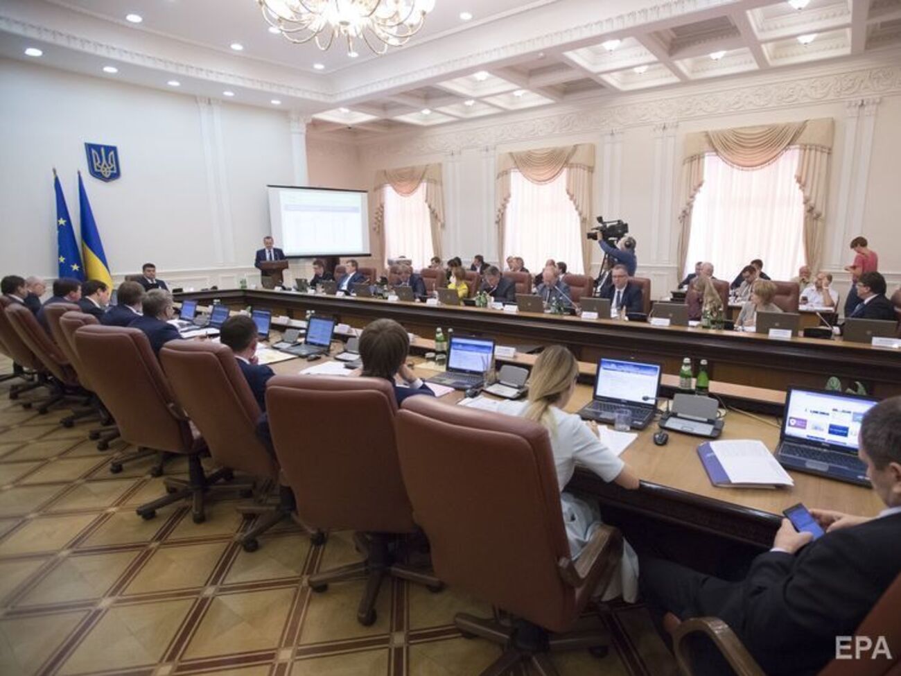 Кабмін затвердив програму розвитку доріг