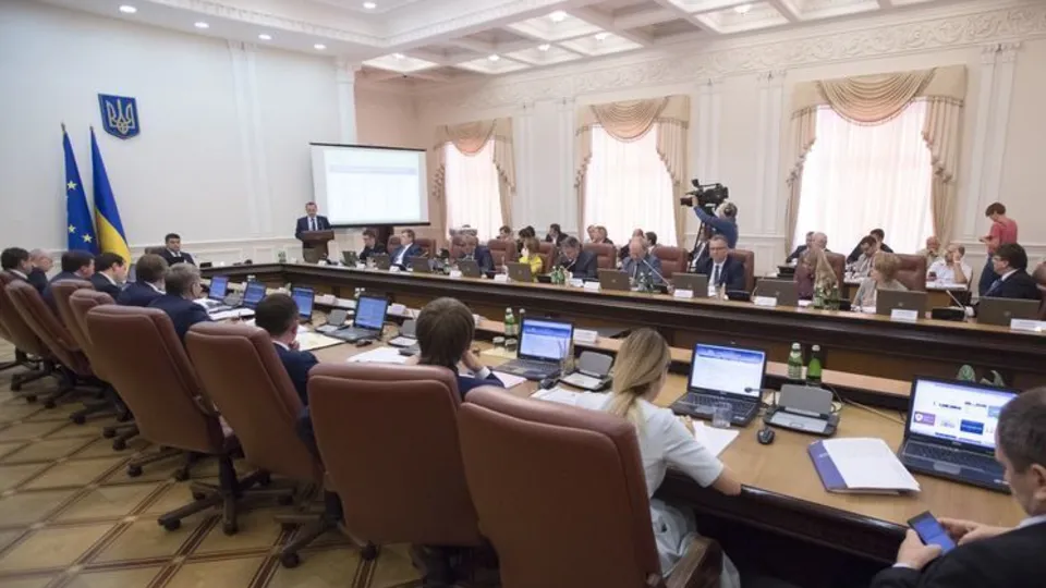 Кабмін затвердив програму розвитку доріг