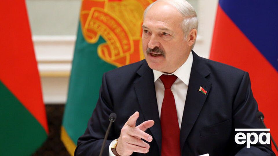 Лукашенко заявив, що Росія боїться втратити Білорусь і першою прийде їй на допомогу