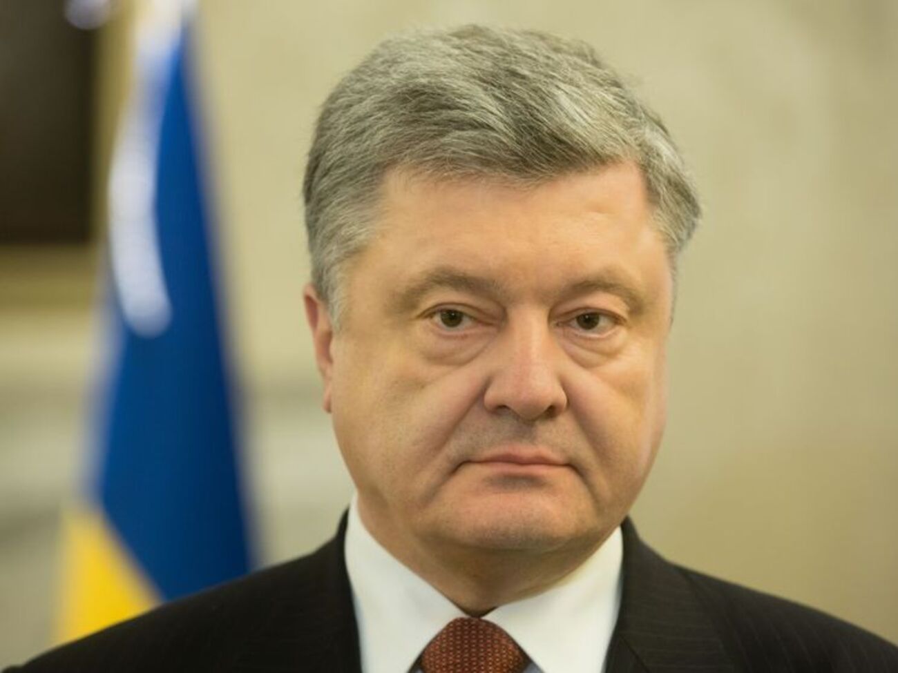 Порошенко підписав закон, що забороняє проносити зброю у будівлю Верховної Ради, 21 березня