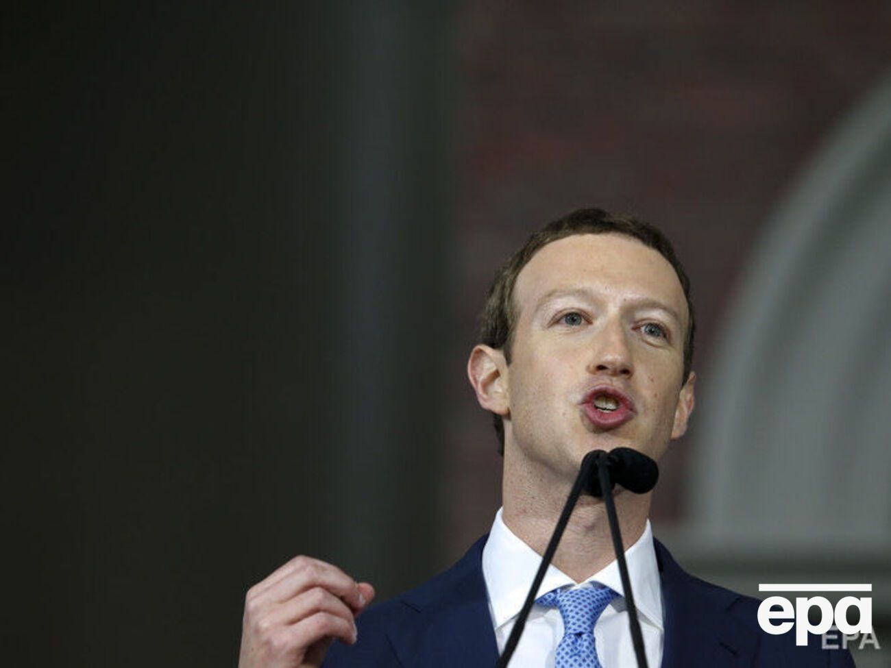 Британські парламентарії хочуть вислухати Цукерберга після публікацій у ЗМІ інформації про витік даних користувачів соцмережі