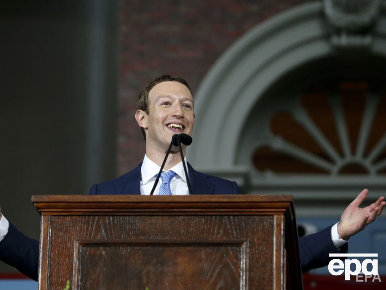 Цукерберг пообещал три шага для защиты персональных данных