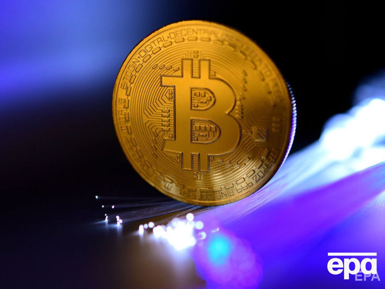 Курс біткоіна перевищує $9 тис.