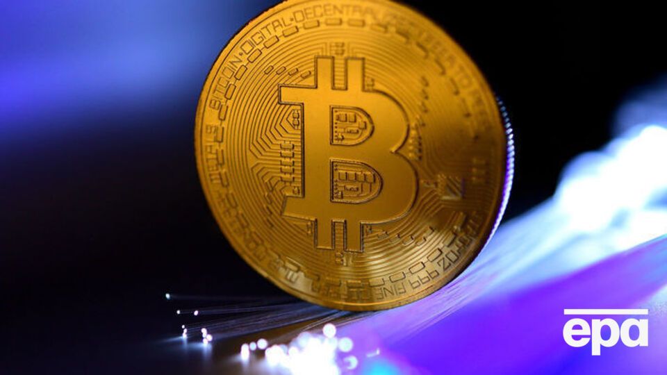 Курс биткоина превышает $9 тыс.