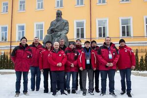 В экспедиции нет ни одной женщины