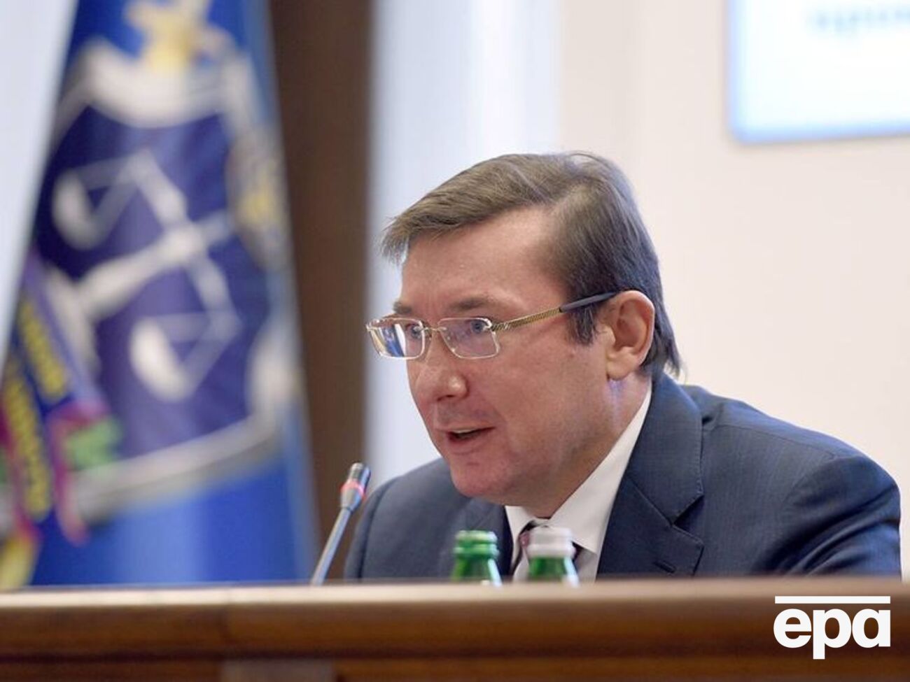 Луценко розповів про причетність російських військових до постачання зброї на підконтрольну Україні територію