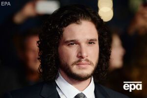 Харингтона сняли во время поездки в Париж