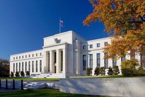 Федеральна резервна система США і далі підніматиме головну ставку