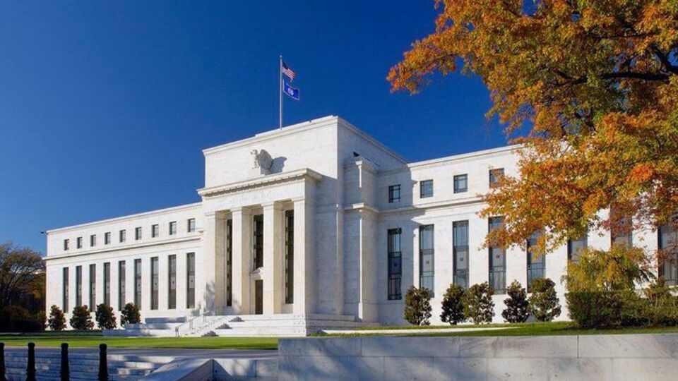 Федеральна резервна система США і далі підніматиме головну ставку