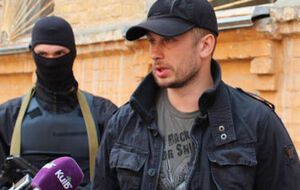 Билецкий: Пока не установят личности этих людей, формально полицейских, они оттуда не уйдут