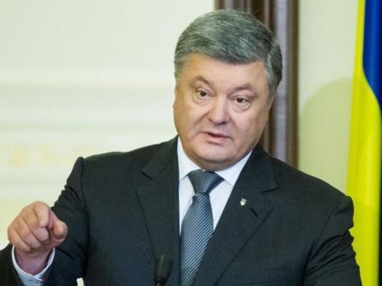 Порошенко зазначив, що економіка України адаптувалася до нових умов