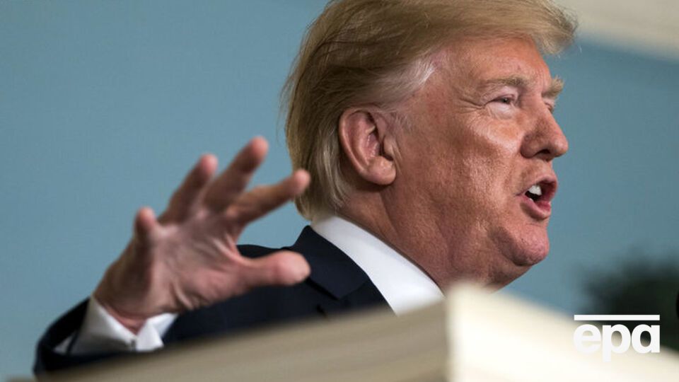 Ранее Трамп грозил наложить вето на бюджет