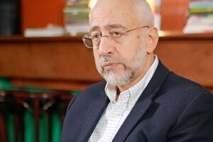 Сванидзе: Савченко постоянно "просит бури"