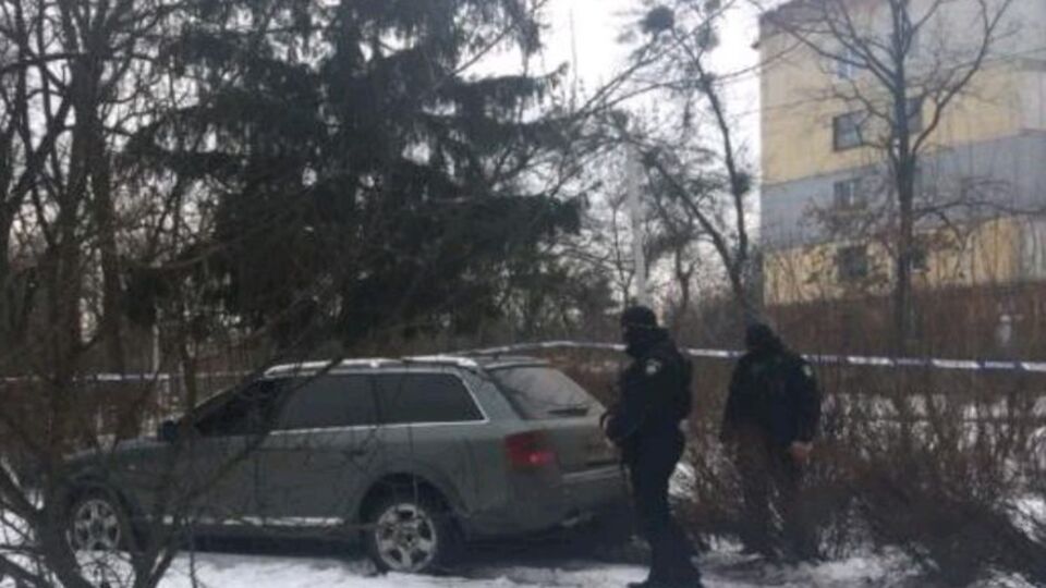Зловмисники намагалися втекти на автомобілі