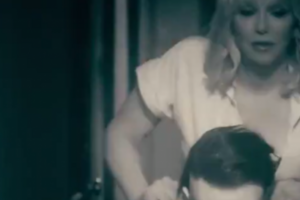 Кортни Лав предстала в роли медсестры