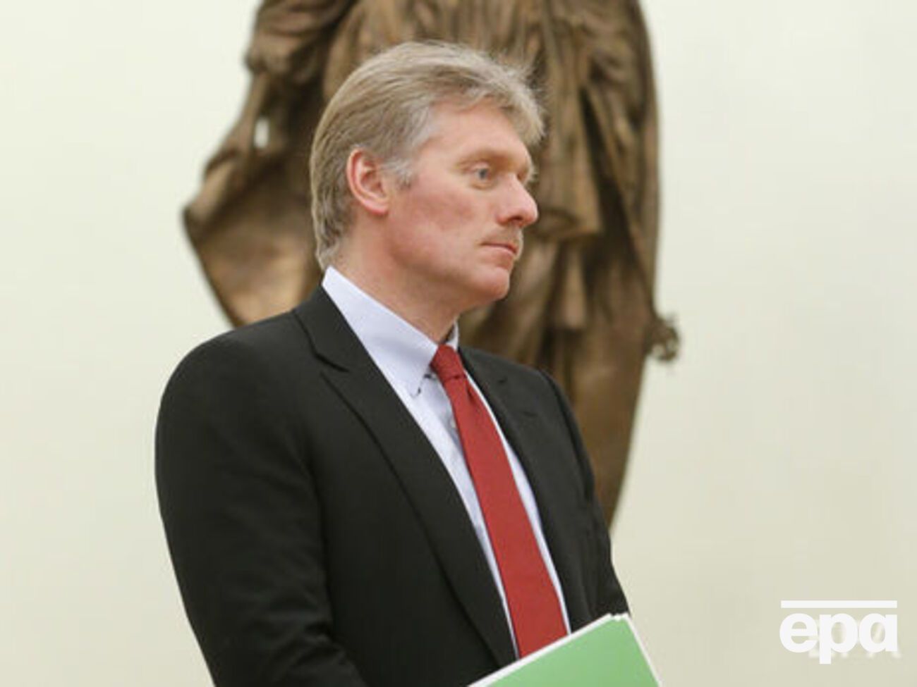 Песков прокомментировал возможную высылку российских дипломатов из США