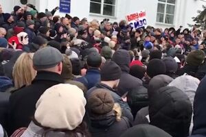 Жителі Кемерова вимагають відставки губернатора