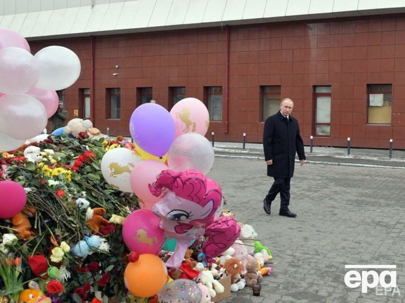 Шестаков про Путіна: Засцяв тріумфатор до народу вийти