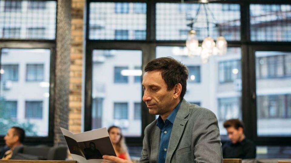 Портников: Путін повинен вивести з Донбасу усі свої сили. Тобто визнати, що Захід змусив його піти