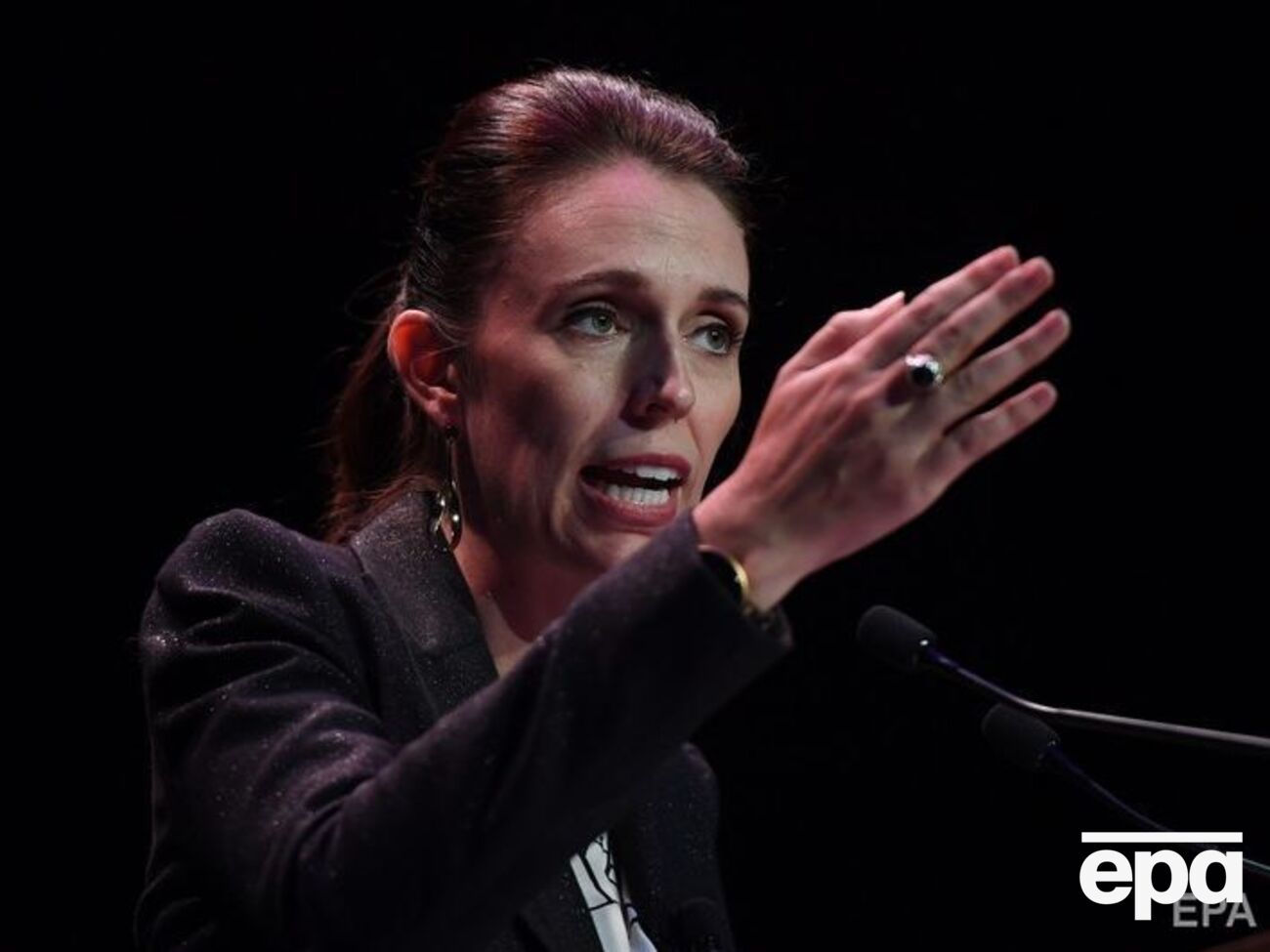 Джасинда Ардерн: Мы провели проверку в Новой Зеландии, у нас нет российских разведчиков