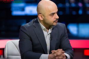 Найем: Мой отец был чужой в системе, он был чужой в партии, но он строил школы по всей стране