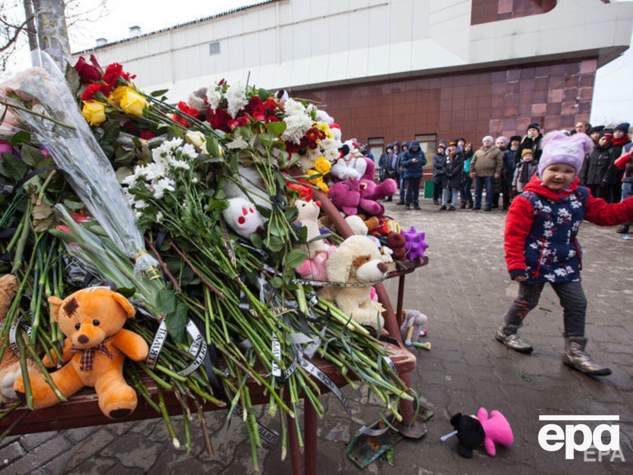 По данным родственников погибших, жертвой пожара в Кемерово стал 41 ребенок