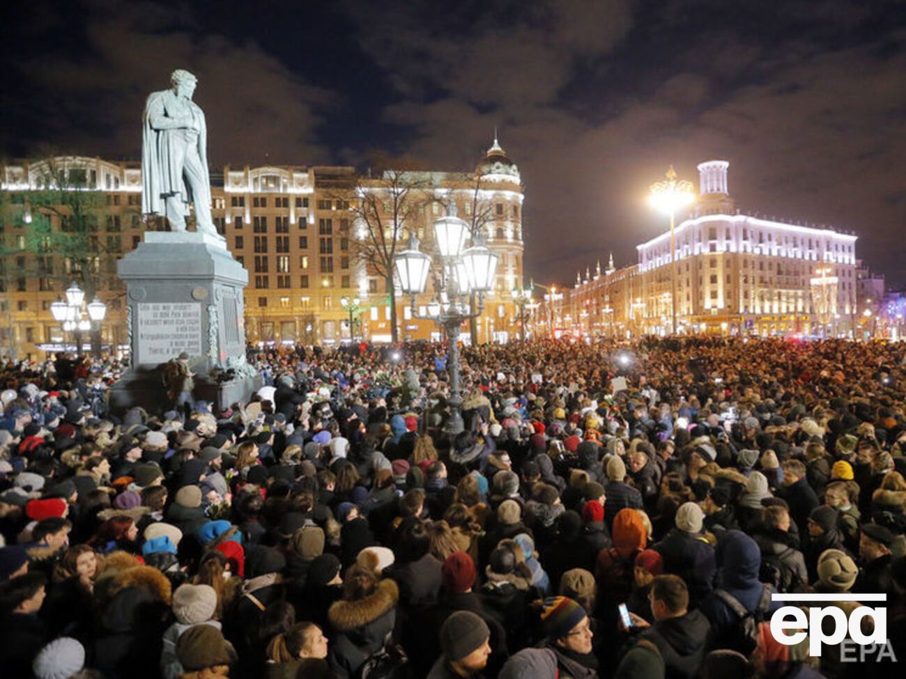 Сотні москвичів ушанували пам'ять жертв трагедії у Кемерові