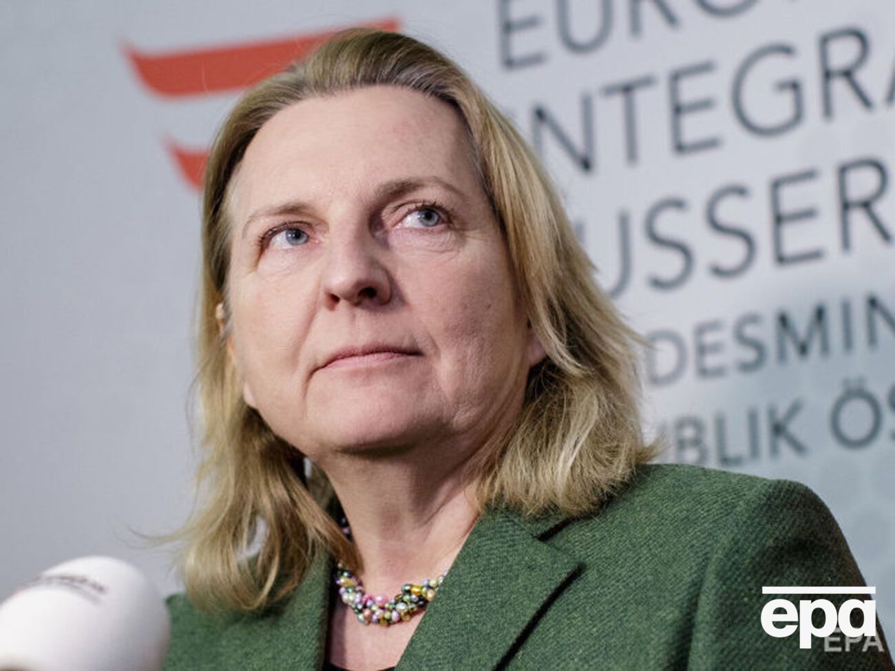 Кнайсль заверила, что не действует в угоду Кремлю