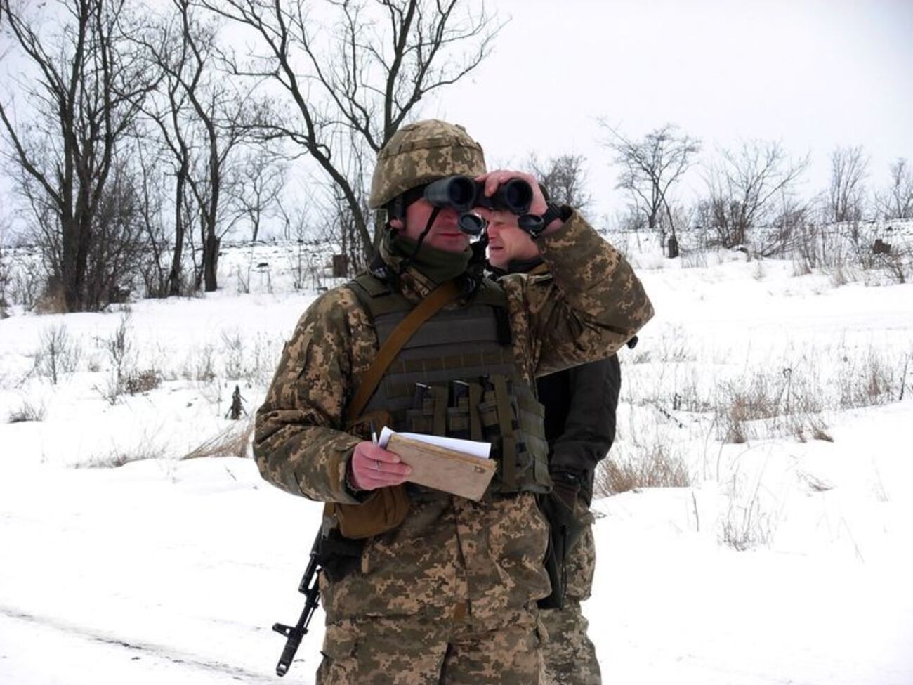 Українських військових обстрілювали на донецькому та луганському напрямках
