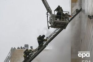 По данным МЧС РФ, в результате пожара погибли 64 человека